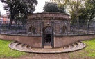 Architettura del Seicento e arte contemporanea a confronto: a Villa Borghese riapre la Loggia dei Vini