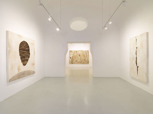 Umberto Manzo, 2018, installation view. Studio Trisorio, Napoli